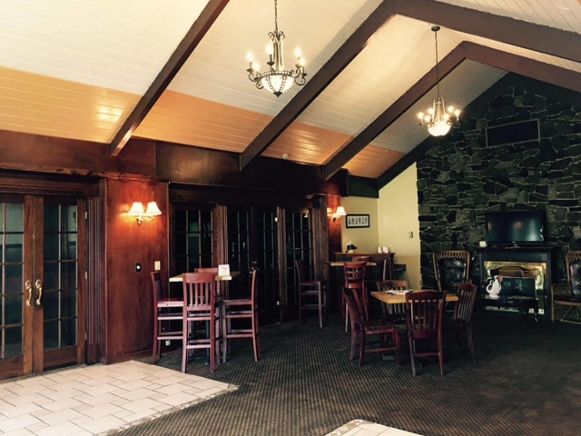 Diamond Carlisle Hotel Exterior photo