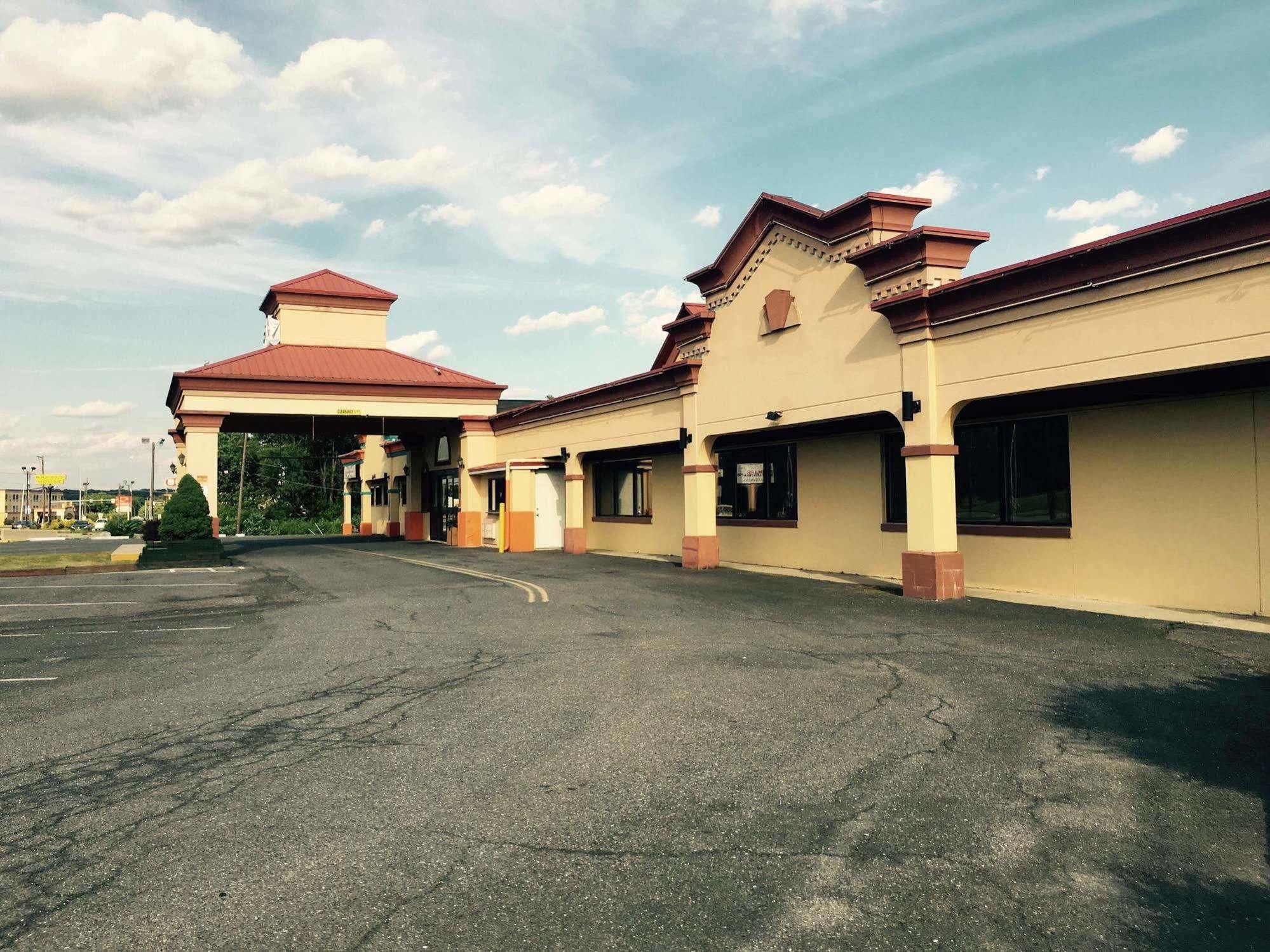 Diamond Carlisle Hotel Exterior photo